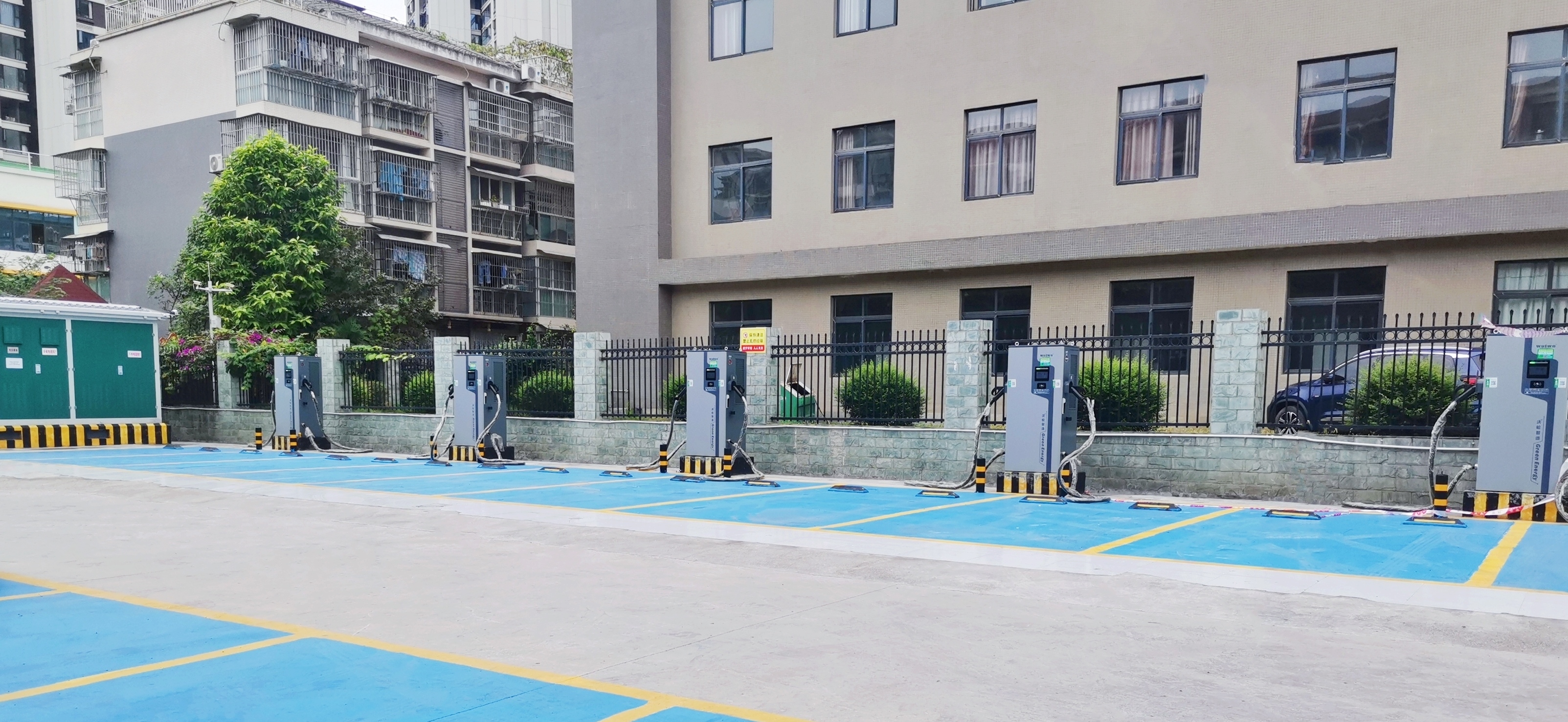 綿陽涪城區(qū)沃輪楓景398充電站