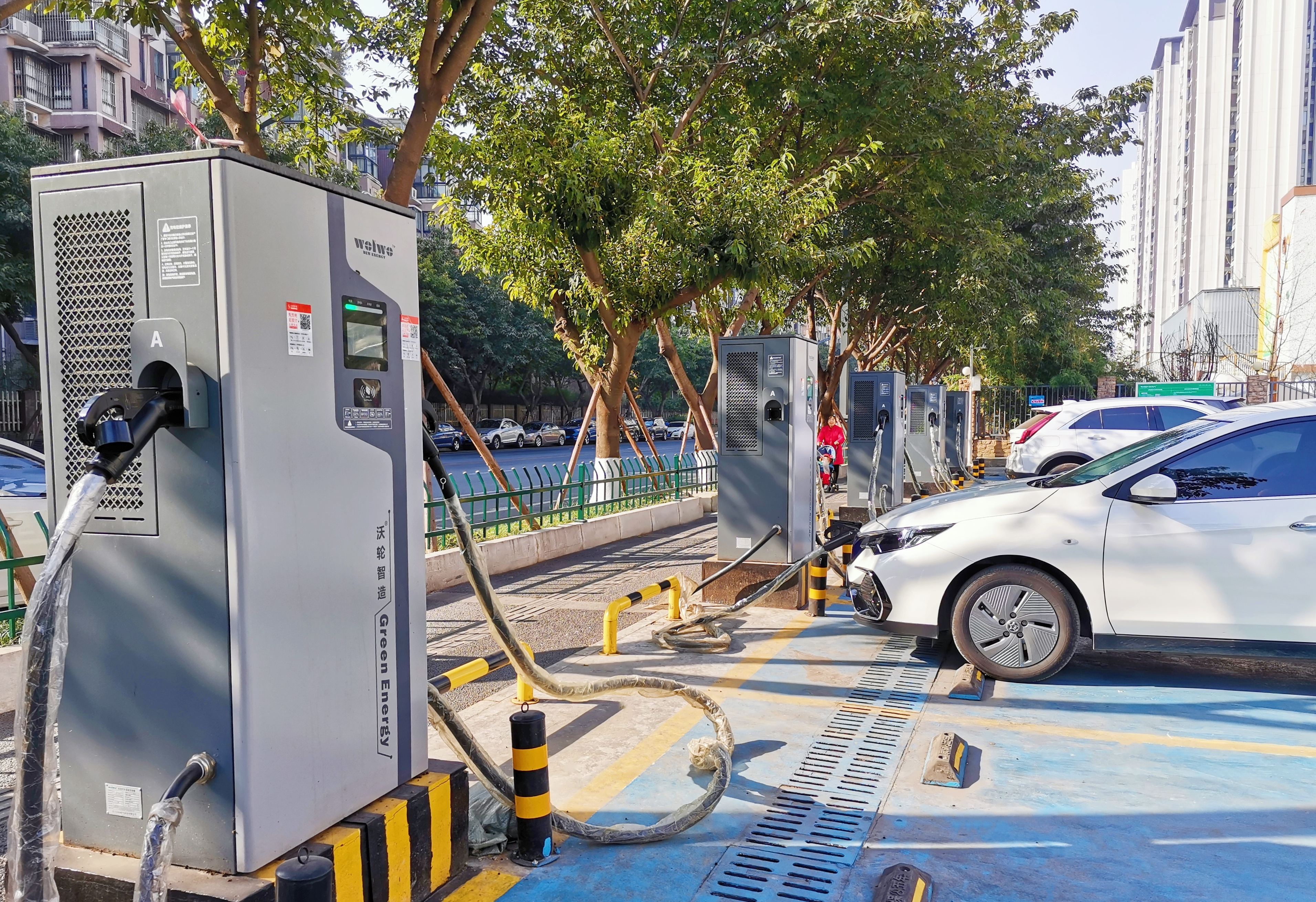 綿陽涪城區(qū)沃輪楓景398充電站
